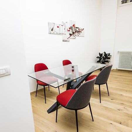 Ferienwohnung Loft La Sedia Rossa - Centro Storico Mailand Exterior foto