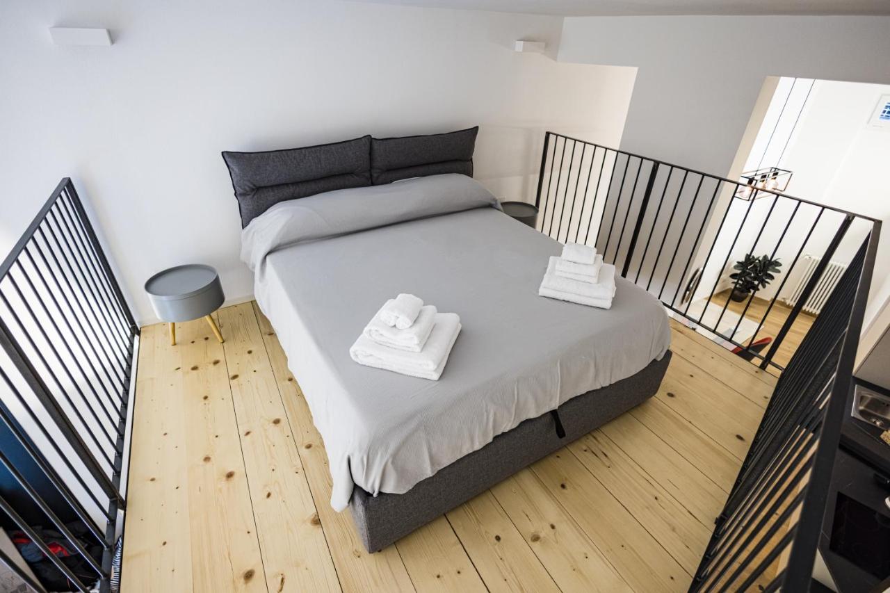 Ferienwohnung Loft La Sedia Rossa - Centro Storico Mailand Exterior foto