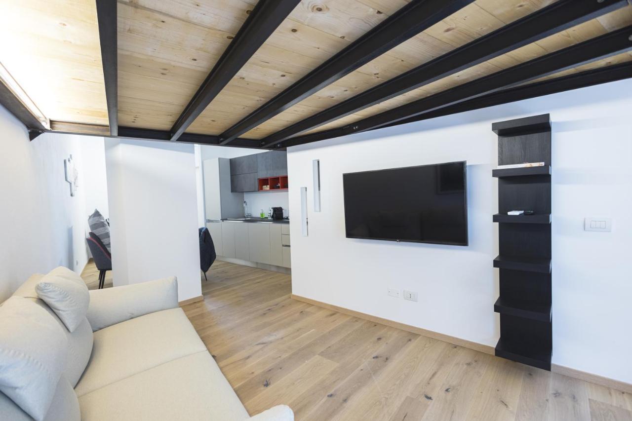 Ferienwohnung Loft La Sedia Rossa - Centro Storico Mailand Exterior foto